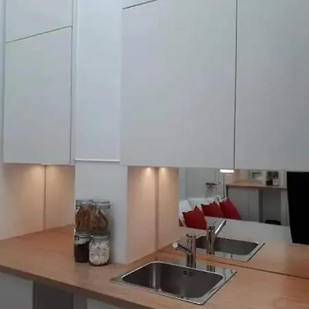 Apartment Coeur De Notre Dame Equipe Type Dernier Etage Ascenseur Climatisation Paris